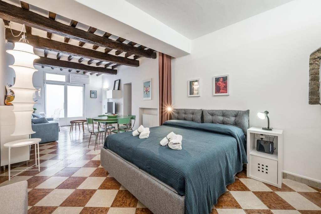 Casa Camilla - Arty Suite Nel Centro Storico Parma Zewnętrze zdjęcie